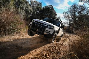 Land Rover Defender 110 P400 S Urban Pack 2020 года  (ZA)